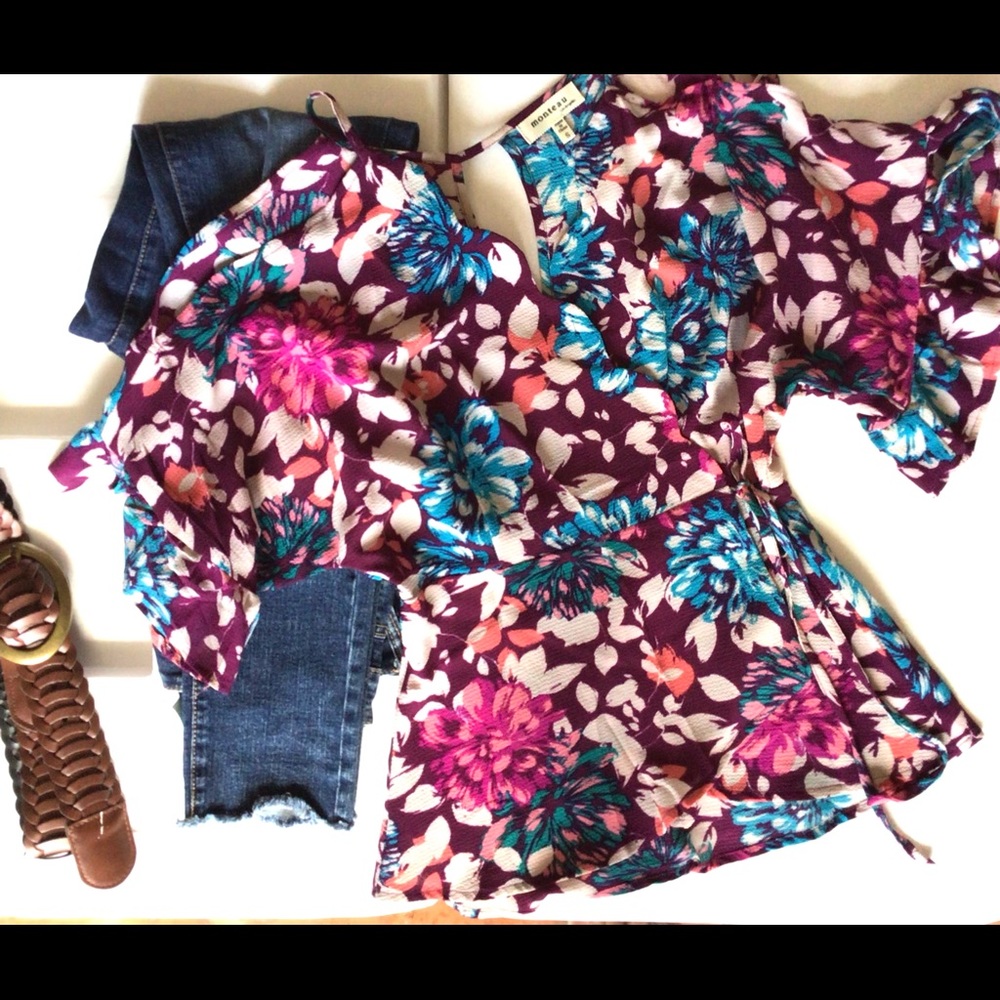 NWOT Monteau Los Angeles Cold Shoulder V-neck Ruffled Sleeves Top, Size S